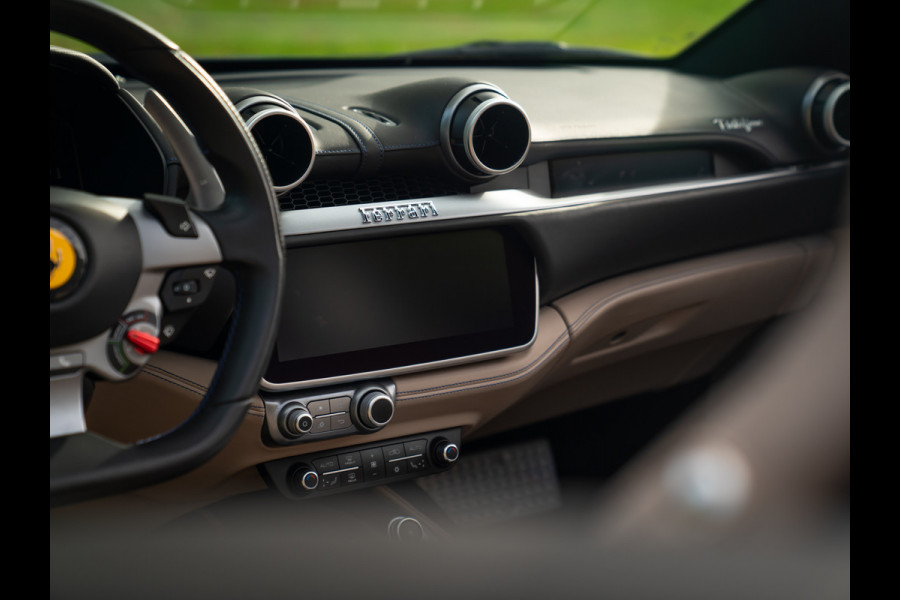 Ferrari Portofino 3.9 V8 HELE | Full PPF | Pass. display | Camera v+a | JBL | Blu Tour de France Ferrari Portofino 3.9 V8 HELE | Full PPF | Pass. display | Camera v+a | JBL | Blu Tour de France
