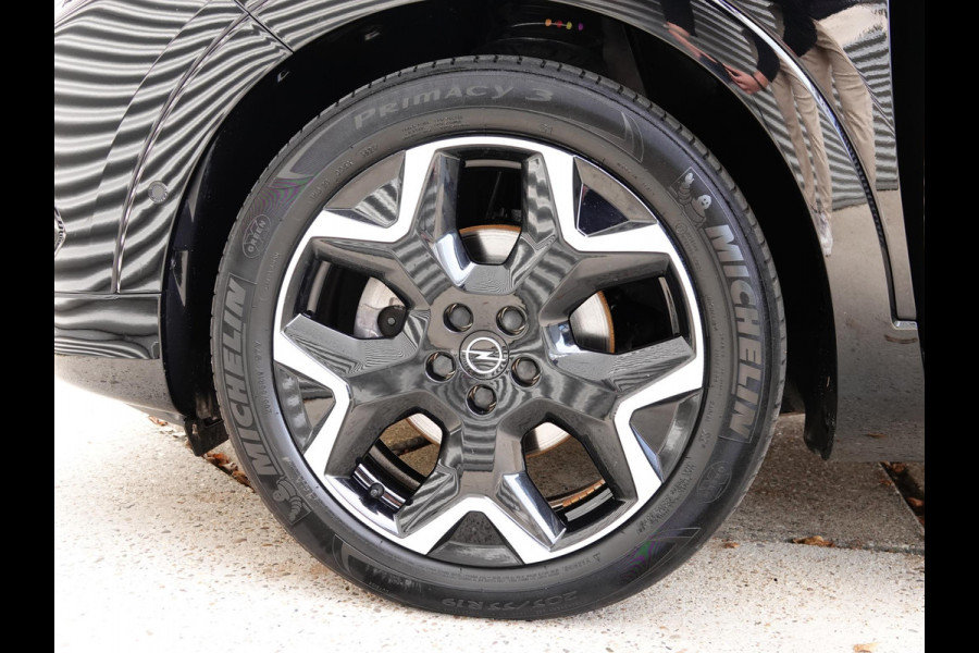 Opel Grandland 1.2 Turbo Hybrid GS Leder interieur Opel Grandland 1.2 Turbo Hybrid GS Leder interieur