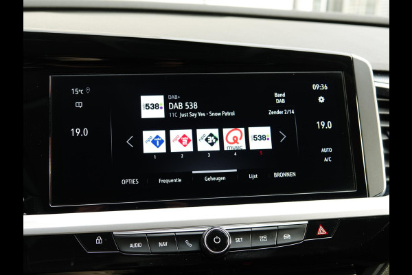 Opel Grandland 1.2 Turbo Hybrid GS Leder interieur Opel Grandland 1.2 Turbo Hybrid GS Leder interieur