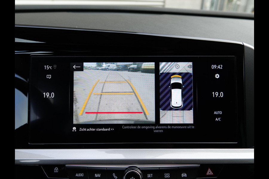 Opel Grandland 1.2 Turbo Hybrid GS Leder interieur Opel Grandland 1.2 Turbo Hybrid GS Leder interieur