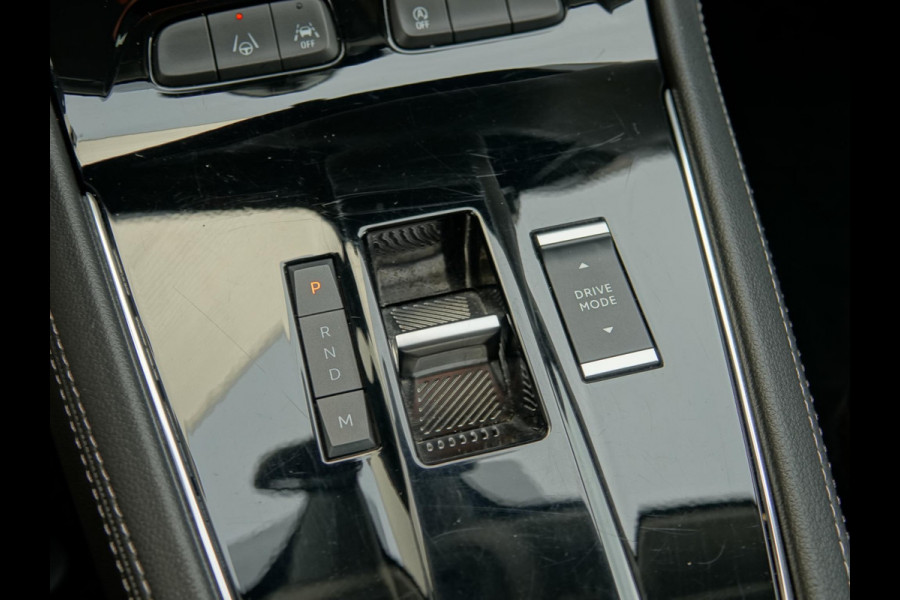 Opel Grandland 1.2 Turbo Hybrid GS Leder interieur Opel Grandland 1.2 Turbo Hybrid GS Leder interieur