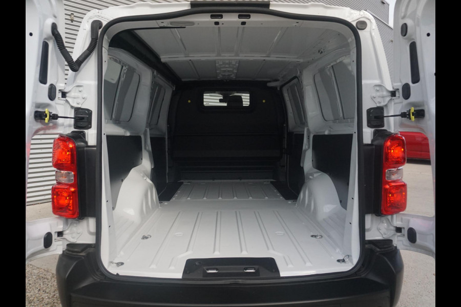Peugeot e-Expert L3 75 kWh | navi incl. Apple Carplay | camera | Comfort tussenschot | airco | cruise control | rijklaarprijs Peugeot e-Expert L3 75 kWh | navi incl. Apple Carplay | camera | Comfort tussenschot | airco | cruise control | rijklaarprijs