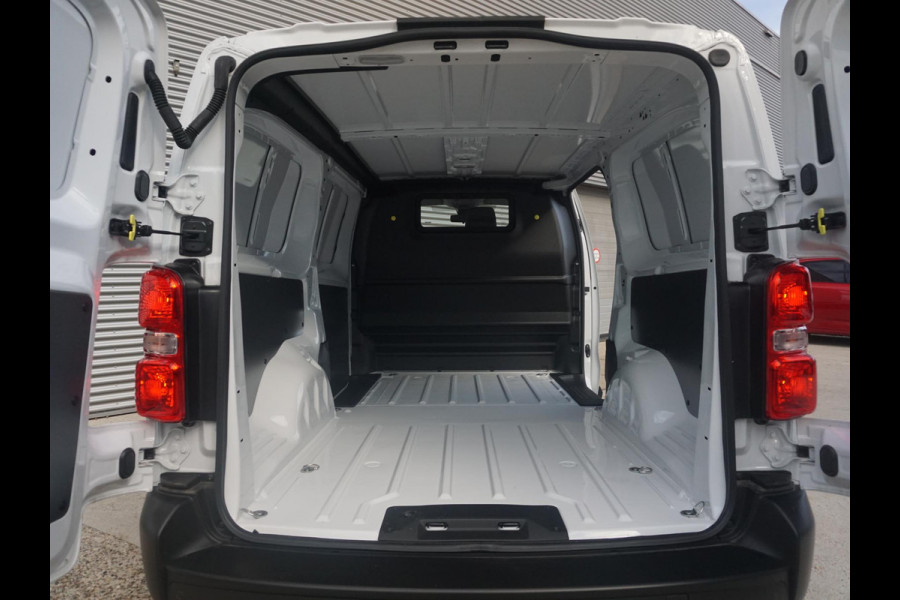 Peugeot e-Expert L3 75 kWh | camera | navi incl. Apple Carplay | Comfort tussenschot | airco | cruise control | rijklaarprijs Peugeot e-Expert L3 75 kWh | camera | navi incl. Apple Carplay | Comfort tussenschot | airco | cruise control | rijklaarprijs