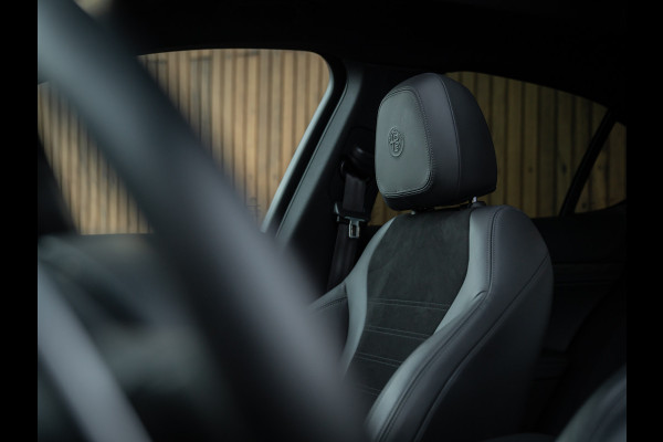 Alfa Romeo Stelvio 2.9 V6 AWD Quadrifoglio | Pano-dak | 21 inch | Harman/Kardon | Adapt. cruise Alfa Romeo Stelvio 2.9 V6 AWD Quadrifoglio | Pano-dak | 21 inch | Harman/Kardon | Adapt. cruise