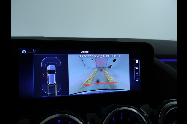 Mercedes-Benz GLA 250 e Plug-In Hybride Panorama Schuif-Kanteldak | Dodehoekassist | Memory Voorstoelen | Sfeerverlichting | 11 kW Laden | Stuur en Stoelverwarming. Inclusief 24 maanden MB Certified garantie voor Europa.