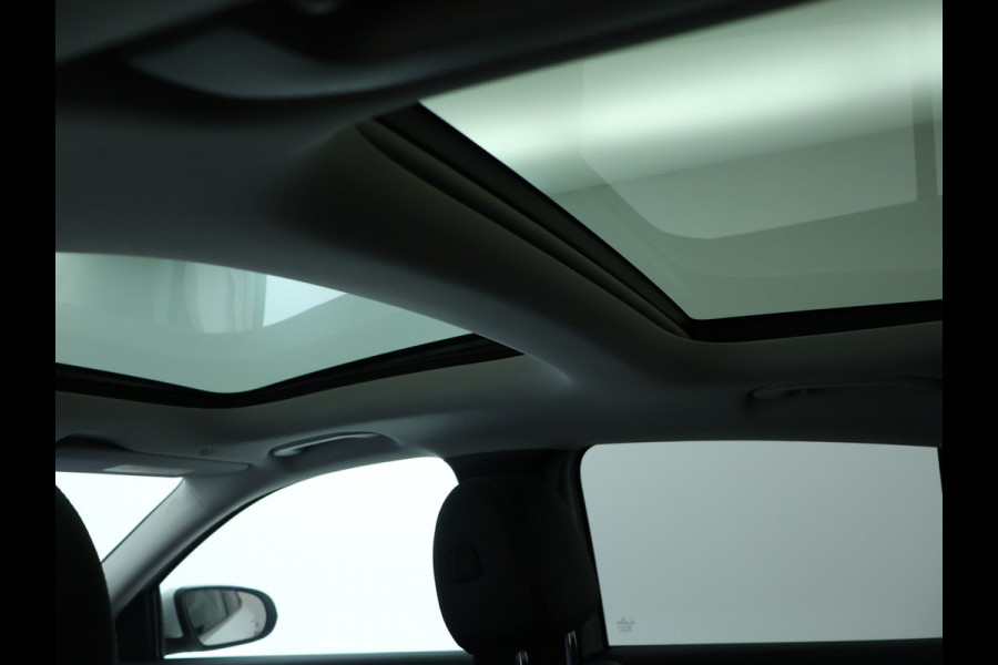 Mercedes-Benz GLA 250 e Plug-In Hybride Panorama Schuif-Kanteldak | Dodehoekassist | Memory Voorstoelen | Sfeerverlichting | 11 kW Laden | Stuur en Stoelverwarming. Inclusief 24 maanden MB Certified garantie voor Europa.