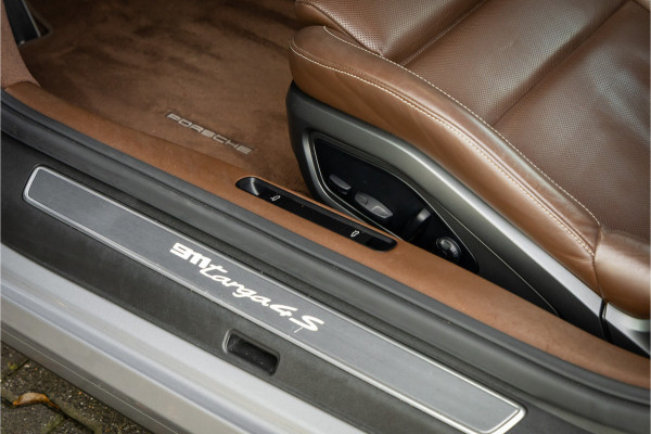 Porsche 911 Targa 4S - Clubleder Truffel Porsche 911 Targa 4S - Clubleder Truffel