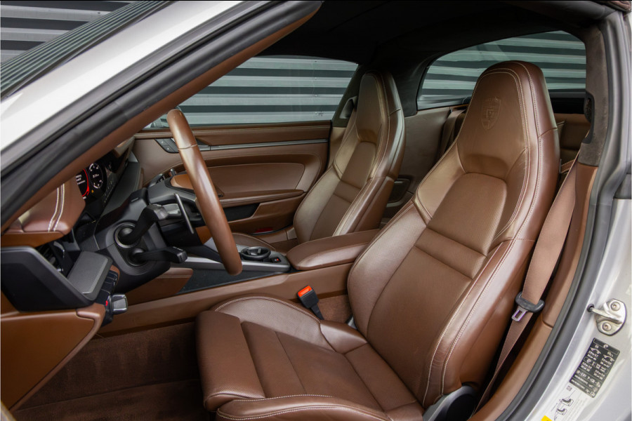 Porsche 911 Targa 4S - Clubleder Truffel Porsche 911 Targa 4S - Clubleder Truffel