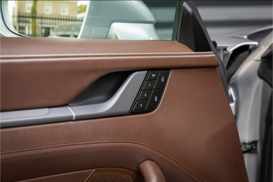 Porsche 911 Targa 4S - Clubleder Truffel Porsche 911 Targa 4S - Clubleder Truffel