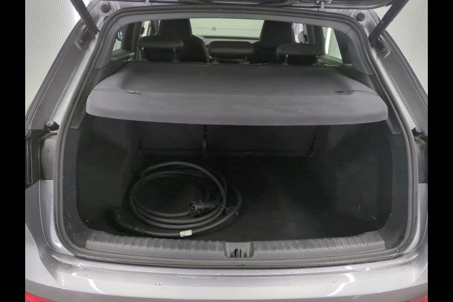 Audi Q4 e-tron 40 Advanced 77 kWh | Navi | Camera | Virtual Audi Q4 e-tron 40 Advanced 77 kWh | Navi | Camera | Virtual