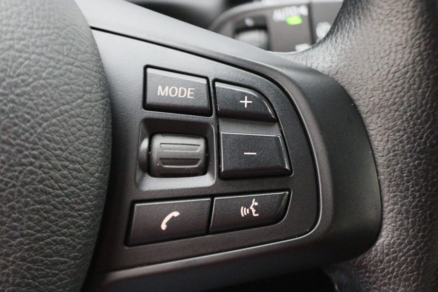 BMW X1 sDrive18i Centennial High Executive Automaat Camera, LED, Navigatie, Climate, Trekhaak, PDC BMW X1 sDrive18i Centennial High Executive Automaat Camera, LED, Navigatie, Climate, Trekhaak, PDC