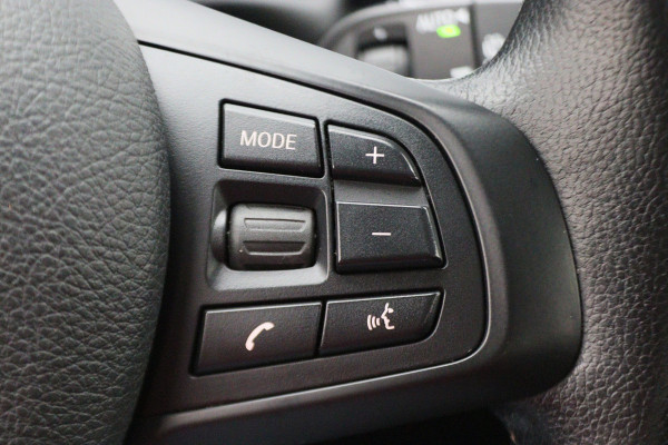 BMW X1 sDrive18i Centennial High Executive Automaat Camera, LED, Navigatie, Climate, Trekhaak, PDC BMW X1 sDrive18i Centennial High Executive Automaat Camera, LED, Navigatie, Climate, Trekhaak, PDC