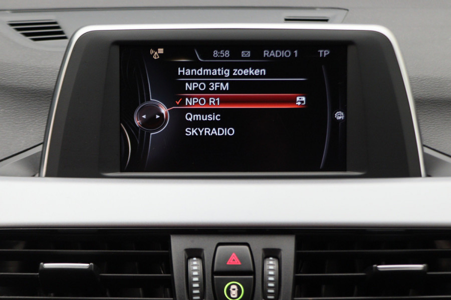 BMW X1 sDrive18i Centennial High Executive Automaat Camera, LED, Navigatie, Climate, Trekhaak, PDC BMW X1 sDrive18i Centennial High Executive Automaat Camera, LED, Navigatie, Climate, Trekhaak, PDC