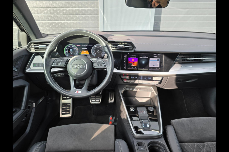 Audi A3 Sportback 40 TFSI e S edition Competition Audi A3 Sportback 40 TFSI e S edition Competition