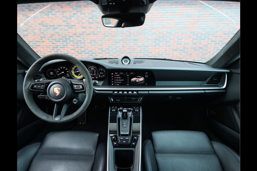 Porsche 911 3.8 Turbo S | Lift - Schuifdak - PDCC - Vierwielbesturing Porsche 911 3.8 Turbo S | Lift - Schuifdak - PDCC - Vierwielbesturing