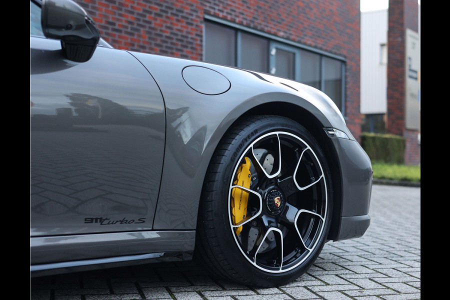 Porsche 911 3.8 Turbo S | Lift - Schuifdak - PDCC - Vierwielbesturing Porsche 911 3.8 Turbo S | Lift - Schuifdak - PDCC - Vierwielbesturing