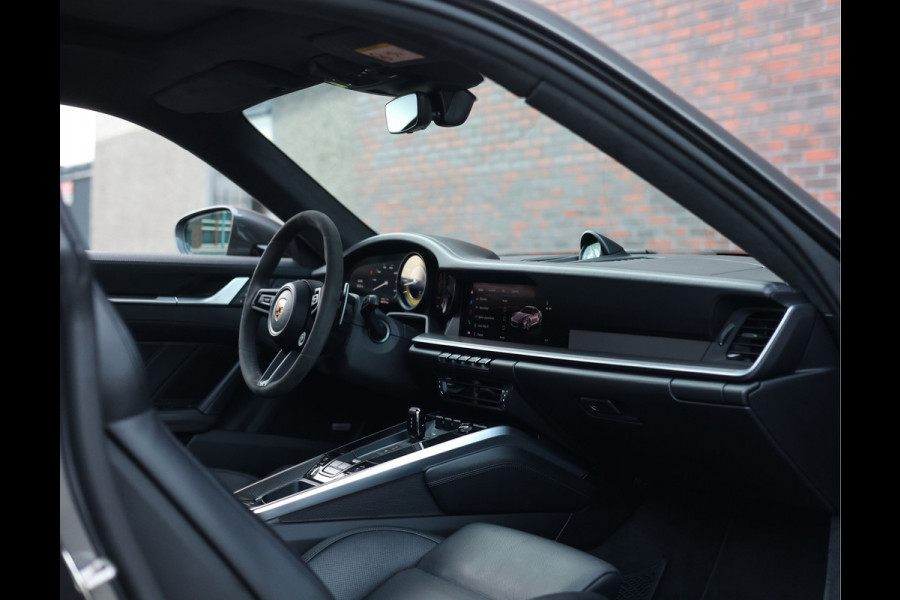 Porsche 911 3.8 Turbo S | Lift - Schuifdak - PDCC - Vierwielbesturing Porsche 911 3.8 Turbo S | Lift - Schuifdak - PDCC - Vierwielbesturing