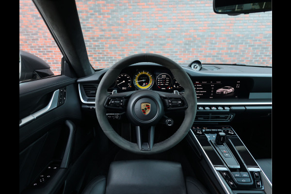 Porsche 911 3.8 Turbo S | Lift - Schuifdak - PDCC - Vierwielbesturing Porsche 911 3.8 Turbo S | Lift - Schuifdak - PDCC - Vierwielbesturing