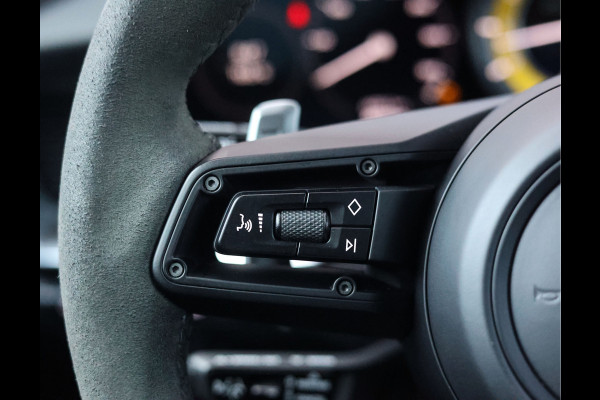 Porsche 911 3.8 Turbo S | Lift - Schuifdak - PDCC - Vierwielbesturing Porsche 911 3.8 Turbo S | Lift - Schuifdak - PDCC - Vierwielbesturing