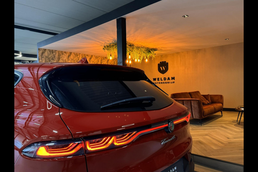 Alfa Romeo Tonale 1.5T Hybrid Sprint Garantie Carplay Adoptieve Cruise Clima Navi Led Dab Rijklaar Alfa Romeo Tonale 1.5T Hybrid Sprint Garantie Carplay Adoptieve Cruise Clima Navi Led Dab Rijklaar