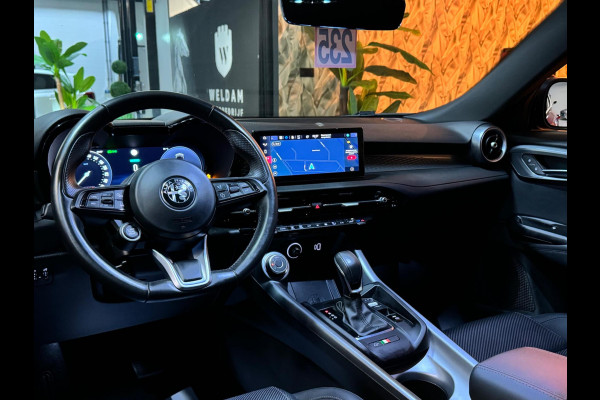 Alfa Romeo Tonale 1.5T Hybrid Sprint Garantie Carplay Adoptieve Cruise Clima Navi Led Dab Rijklaar Alfa Romeo Tonale 1.5T Hybrid Sprint Garantie Carplay Adoptieve Cruise Clima Navi Led Dab Rijklaar
