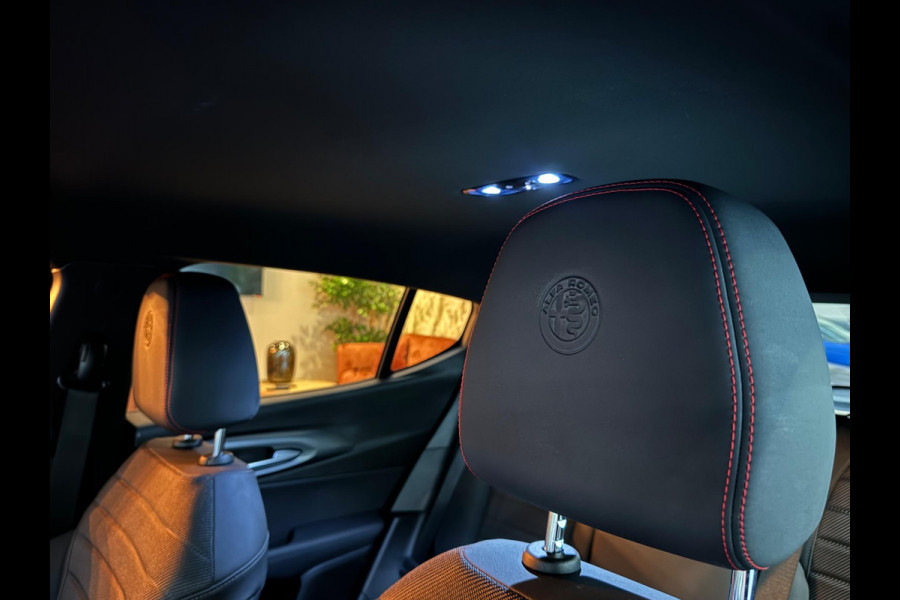 Alfa Romeo Tonale 1.5T Hybrid Sprint Garantie Carplay Adoptieve Cruise Clima Navi Led Dab Rijklaar Alfa Romeo Tonale 1.5T Hybrid Sprint Garantie Carplay Adoptieve Cruise Clima Navi Led Dab Rijklaar