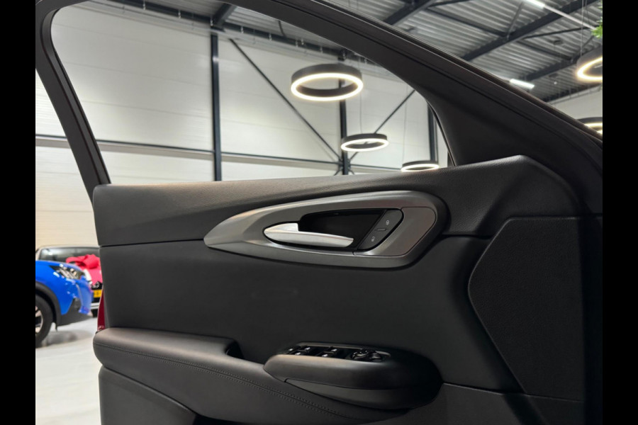 Alfa Romeo Tonale 1.5T Hybrid Sprint Garantie Carplay Adoptieve Cruise Clima Navi Led Dab Rijklaar Alfa Romeo Tonale 1.5T Hybrid Sprint Garantie Carplay Adoptieve Cruise Clima Navi Led Dab Rijklaar