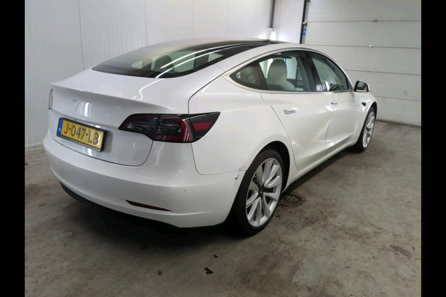 Tesla Model 3 Range Plus RWD | Autopilot | Panorama | Leder Tesla Model 3 Range Plus RWD | Autopilot | Panorama | Leder