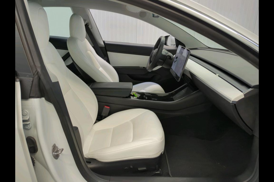 Tesla Model 3 Range Plus RWD | Autopilot | Panorama | Leder Tesla Model 3 Range Plus RWD | Autopilot | Panorama | Leder