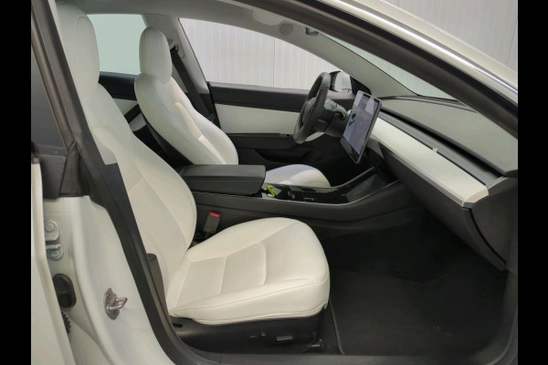 Tesla Model 3 Range Plus RWD | Autopilot | Panorama | Leder Tesla Model 3 Range Plus RWD | Autopilot | Panorama | Leder