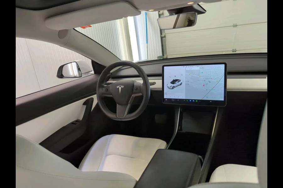 Tesla Model 3 Range Plus RWD | Autopilot | Panorama | Leder Tesla Model 3 Range Plus RWD | Autopilot | Panorama | Leder