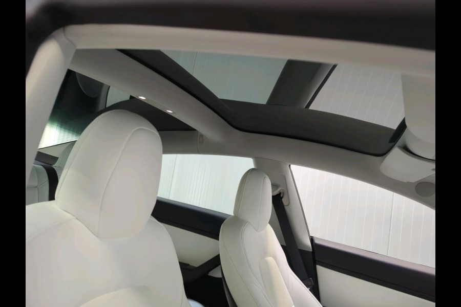 Tesla Model 3 Range Plus RWD | Autopilot | Panorama | Leder Tesla Model 3 Range Plus RWD | Autopilot | Panorama | Leder
