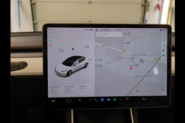 Tesla Model 3 Range Plus RWD | Autopilot | Panorama | Leder Tesla Model 3 Range Plus RWD | Autopilot | Panorama | Leder