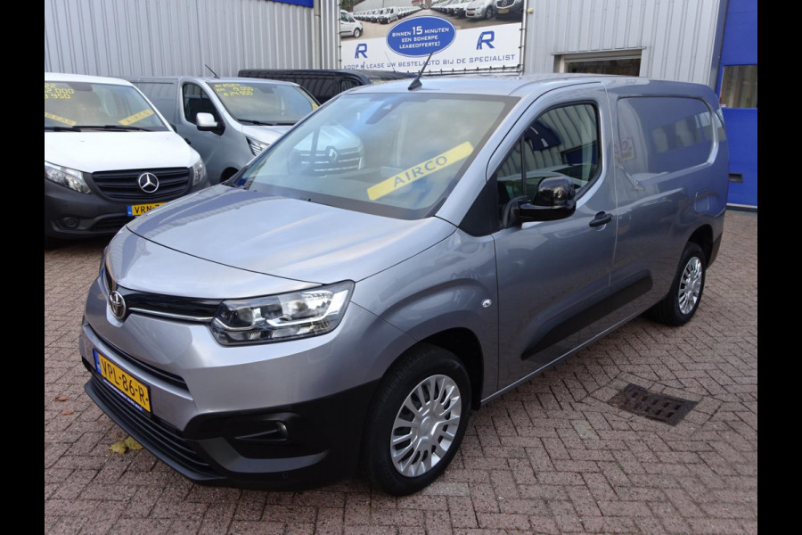 Toyota PROACE CITY 1.5 D-4D Navigator Long 130 PK NAVI CRUISE PDC Toyota PROACE CITY 1.5 D-4D Navigator Long 130 PK NAVI CRUISE PDC