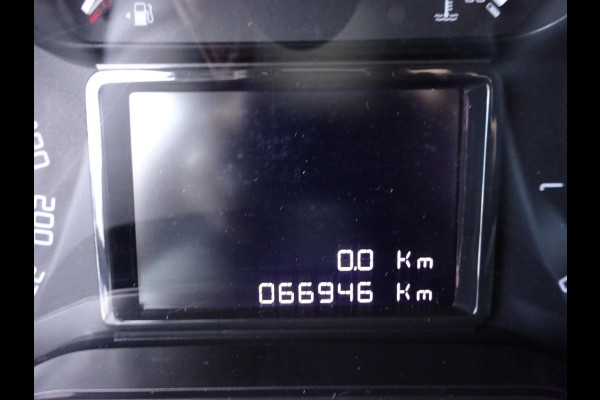 Toyota PROACE CITY 1.5 D-4D Navigator Long 130 PK NAVI CRUISE PDC Toyota PROACE CITY 1.5 D-4D Navigator Long 130 PK NAVI CRUISE PDC