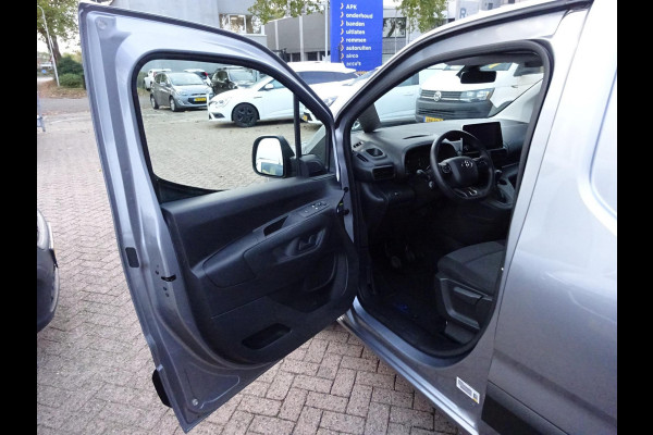 Toyota PROACE CITY 1.5 D-4D Navigator Long 130 PK NAVI CRUISE PDC Toyota PROACE CITY 1.5 D-4D Navigator Long 130 PK NAVI CRUISE PDC