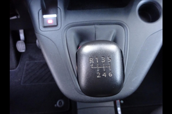 Toyota PROACE CITY 1.5 D-4D Navigator Long 130 PK NAVI CRUISE PDC Toyota PROACE CITY 1.5 D-4D Navigator Long 130 PK NAVI CRUISE PDC