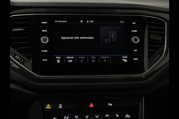 Volkswagen T-Roc 1.5 TSI 150pk Automaat Sport Team | Navigatie | Apple Carplay/Android Auto | Camera | Electrische achterklep | Climate Control | Led | Lichtmetalen Velgen