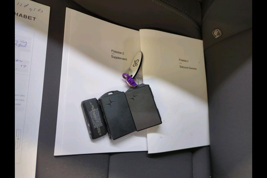 Polestar 2 Long Range AWD Performance 78kWh Pilot Plus | Navi | Camera | Pano | Trekhaak Polestar 2 Long Range AWD Performance 78kWh Pilot Plus | Navi | Camera | Pano | Trekhaak