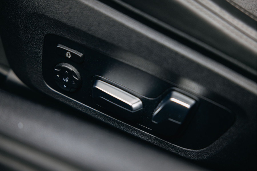 BMW 8 Serie M850i xDrive High Executive | Cabrio | Head-Up | 360 Camera | Bowers & Wilkins | Stuurverwarming | BMW 8 Serie M850i xDrive High Executive | Cabrio | Head-Up | 360 Camera | Bowers & Wilkins | Stuurverwarming |