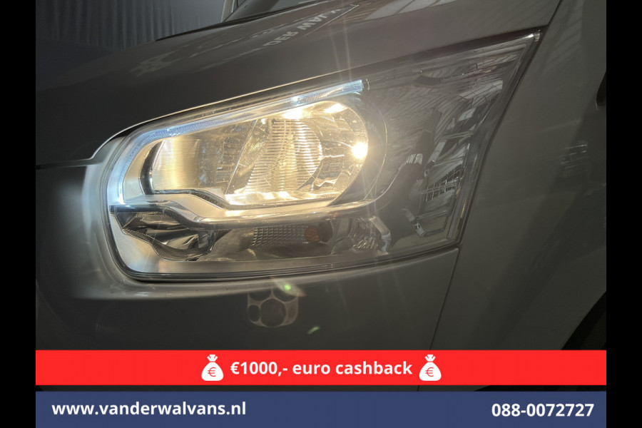 Ford Transit 2.0 TDCI 130pk L3H2 Euro6 Airco | Navigatie | Stoelverwarming | Camera | Apple Carplay | Android Auto LED, cruisecontrol, parkeersensoren, verwarmde voorruit, 2500kg trekvermogen