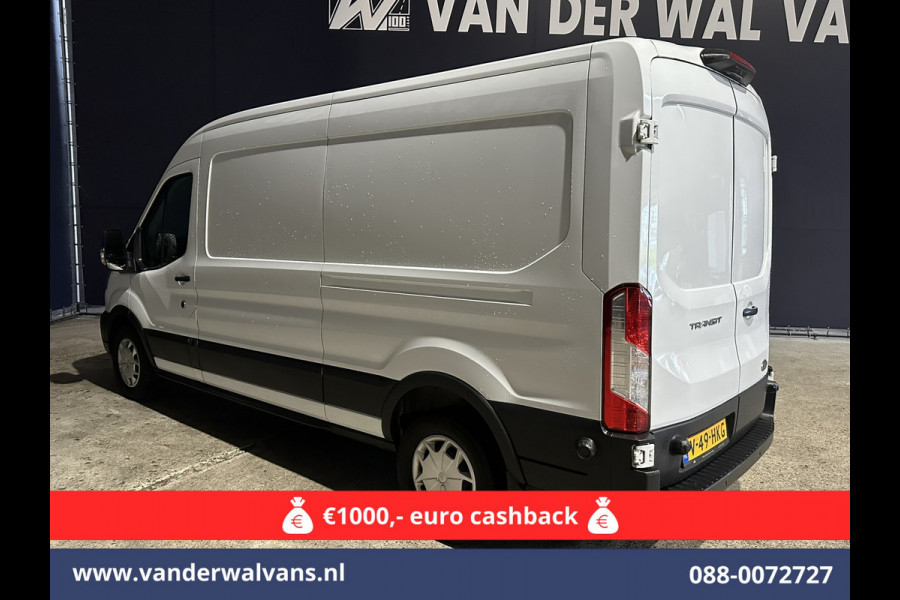 Ford Transit 2.0 TDCI 130pk L3H2 Euro6 Airco | Navigatie | Stoelverwarming | Camera | Apple Carplay | Android Auto LED, cruisecontrol, parkeersensoren, verwarmde voorruit, 2500kg trekvermogen