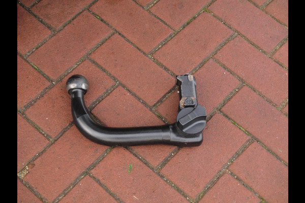 BMW iX3 Executive 80 kWh | SOH 99% | Panoramadak | Camera | Trekhaak | Sfeerverlichting | Apple Carplay |