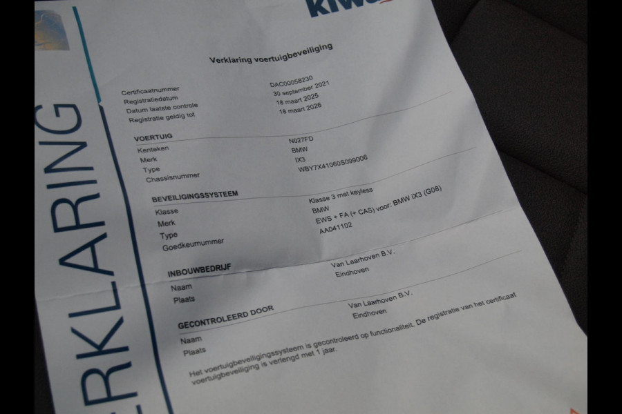 BMW iX3 Executive 80 kWh | SOH 99% | Panoramadak | Camera | Trekhaak | Sfeerverlichting | Apple Carplay |