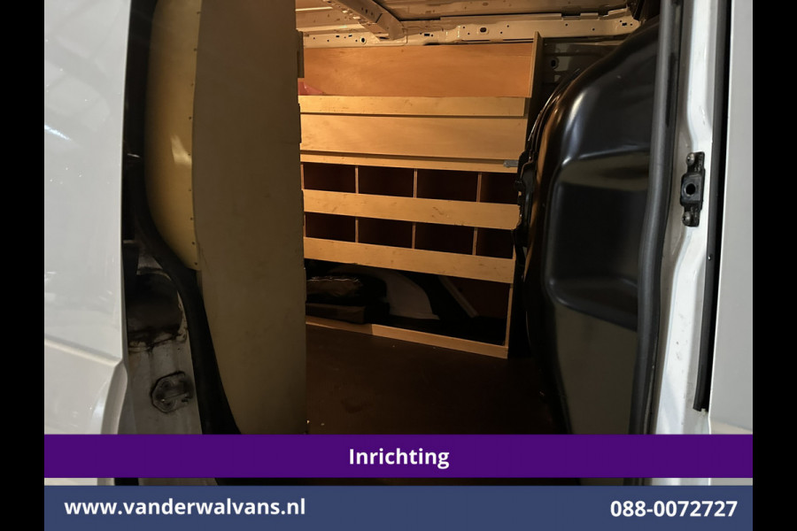 Ford Transit Connect 1.5 TDCI 101pk L1H1 Inrichting Euro6 Airco | 3-Zits | Cruisecontrol | Trekhaak Verwarmde voorruit, Bijrijdersbank Ford Transit Connect 1.5 TDCI 101pk L1H1 Inrichting Euro6 Airco | 3-Zits | Cruisecontrol | Trekhaak Verwarmde voorruit, Bijrijdersbank