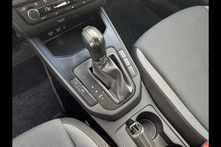 Seat Ibiza 1.0 TSI Style Business Intense  automaat | navigatie | climae control | trekhaak Seat Ibiza 1.0 TSI Style Business Intense  automaat | navigatie | climae control | trekhaak