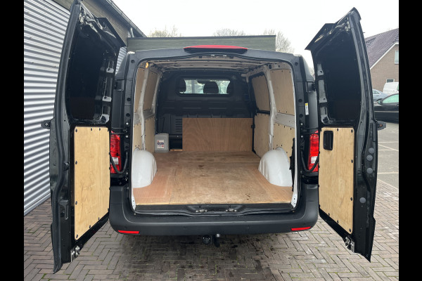 Mercedes-Benz Vito 111 CDI | Achter deuren Mercedes-Benz Vito 111 CDI | Achter deuren