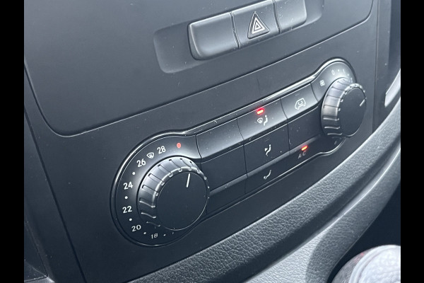 Mercedes-Benz Vito 111 CDI | Achter deuren Mercedes-Benz Vito 111 CDI | Achter deuren