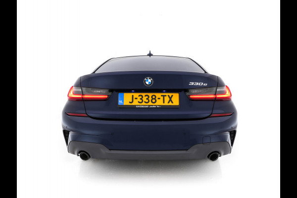 BMW 3-serie 330e eDrive M-Sportpack Edition Plug-In (INCL-BTW) *LUXURY-LEATHER | FULL-LED | HEATED-SPORTSEATS | DIGI-COCKPIT | HIFI-SOUND | NAVI-FULLMAP | AMBIENT-LIGHT | PRIVACY-GLASS | SHIFT-PADDLES | KEYLESS | DAB | ECC | PDC | CARPLAY | ..
