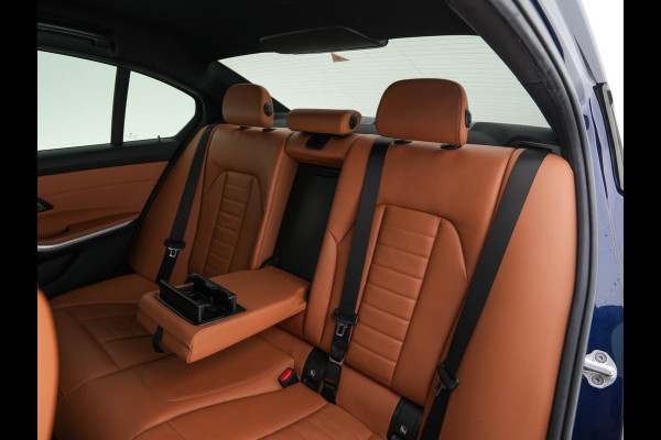 BMW 3-serie 330e eDrive M-Sportpack Edition Plug-In (INCL-BTW) *LUXURY-LEATHER | FULL-LED | HEATED-SPORTSEATS | DIGI-COCKPIT | HIFI-SOUND | NAVI-FULLMAP | AMBIENT-LIGHT | PRIVACY-GLASS | SHIFT-PADDLES | KEYLESS | DAB | ECC | PDC | CARPLAY | ..